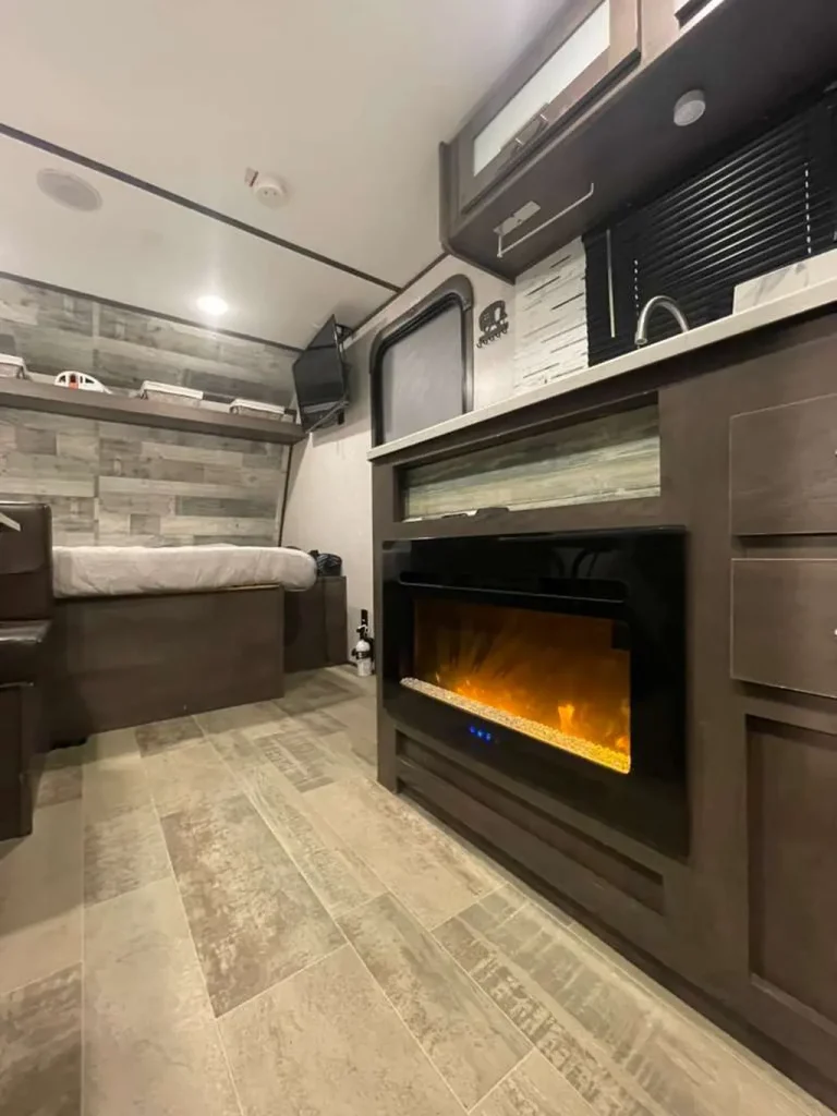 PHOTO-2025-09-18-11-37-31