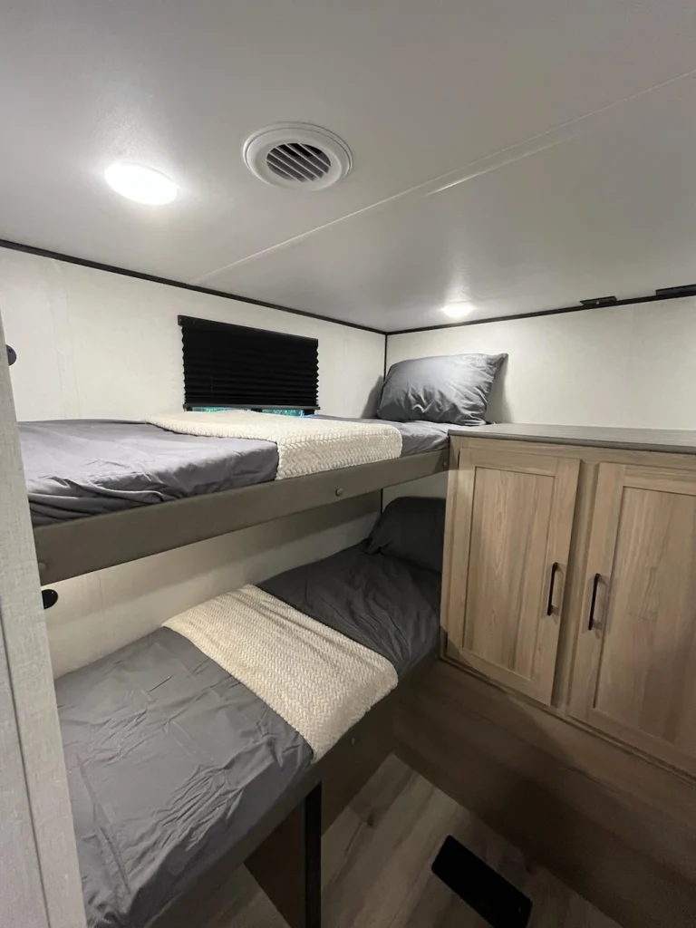 bcfe4533-5c82-49c9-af02-5f3844a445b8